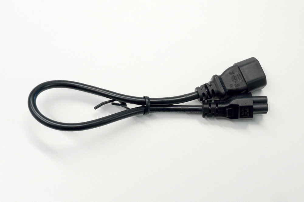 Cavo di alimentazioneo PC/schermo 12.708.000